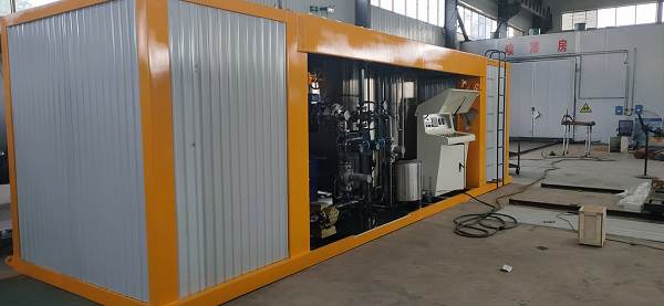 Briefly describe the characteristics of modified emulsified bitumen for micro-surfacing